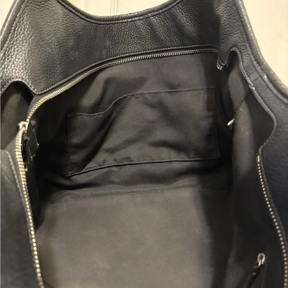 Coach Black Pebbled Leather Shoulder Bag with Silver Hardware - Picture 4 of 7